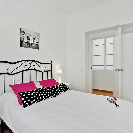 Del Parque Flats - Alvarez Apartment *